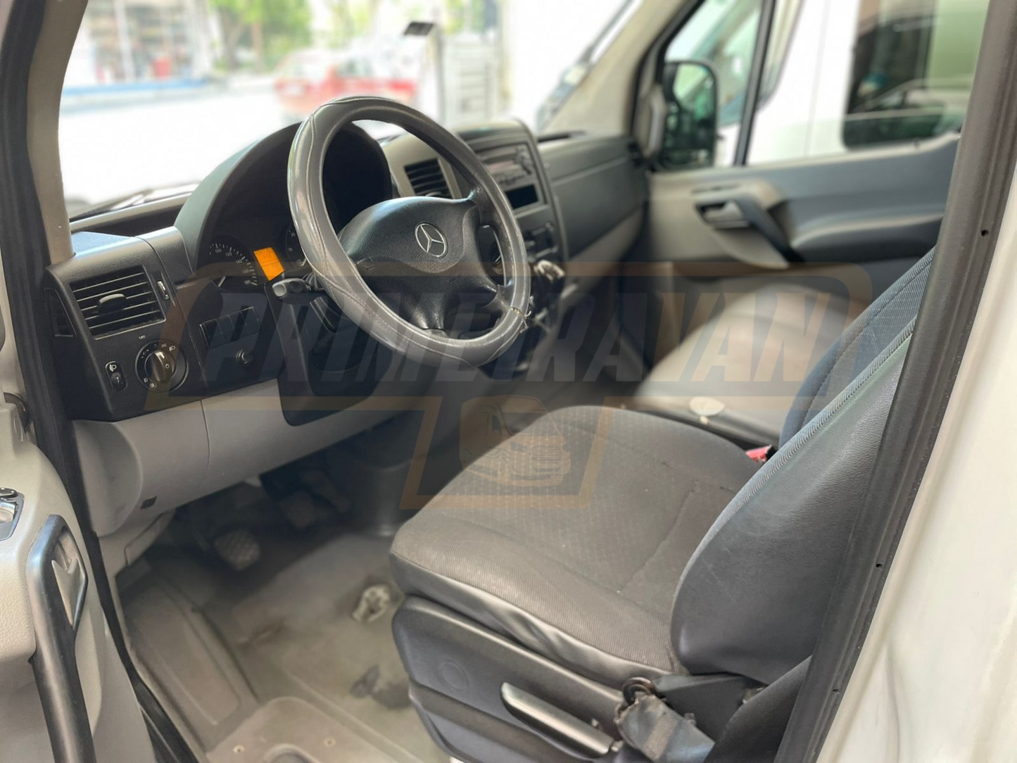 Mercedes-Benz Sprinter Escolar - 16 Lugares - 2012 - A Partir de R$ 149.900,00