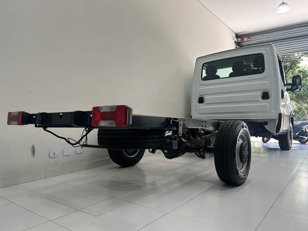 Iveco Daily 35-160 Chassi 2025 Zero Km - A Partir de 279.000,00