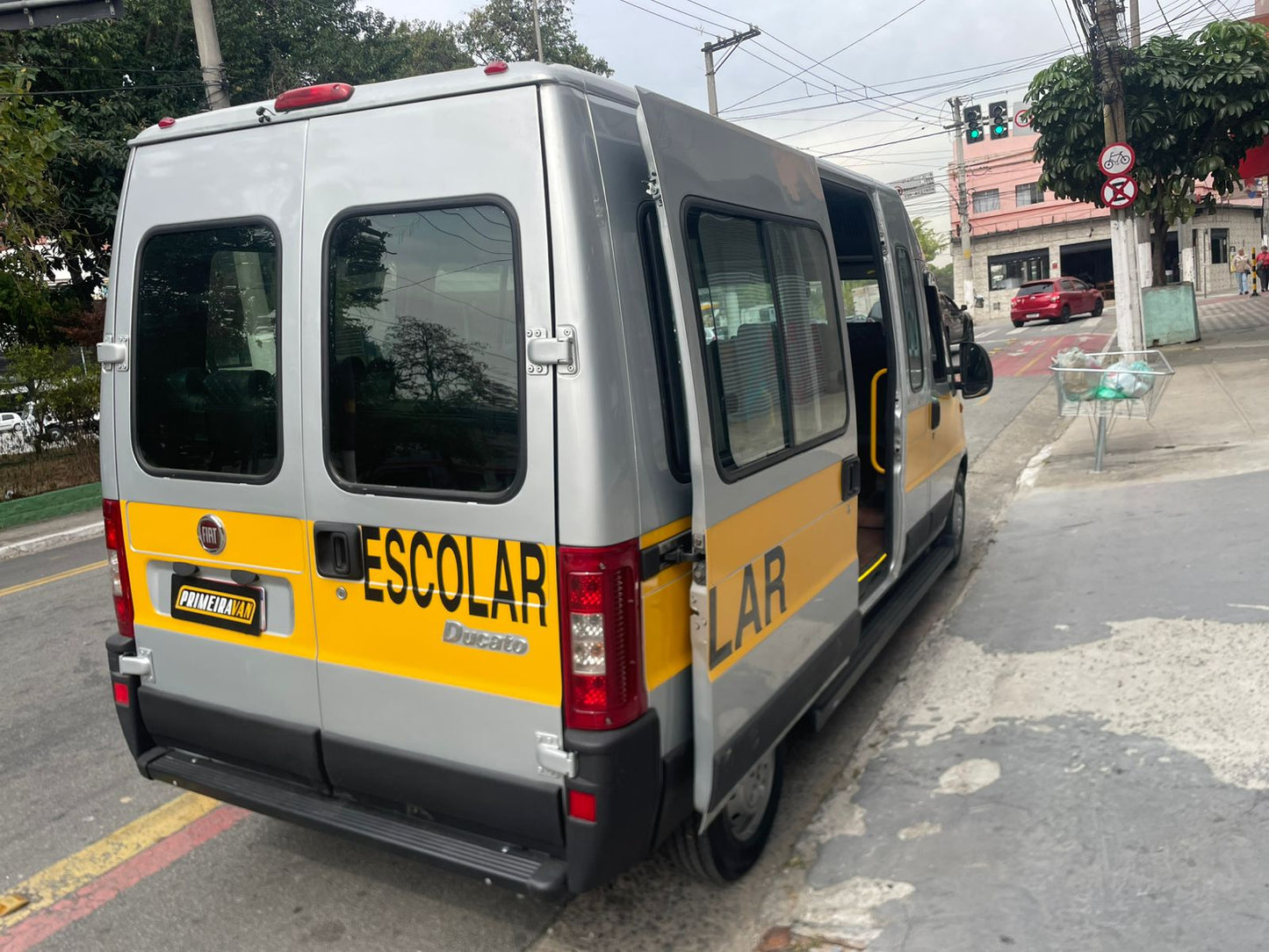 Fiat Ducato Escolar - 28 Lugares - 2014 - Usada R$159.900,00