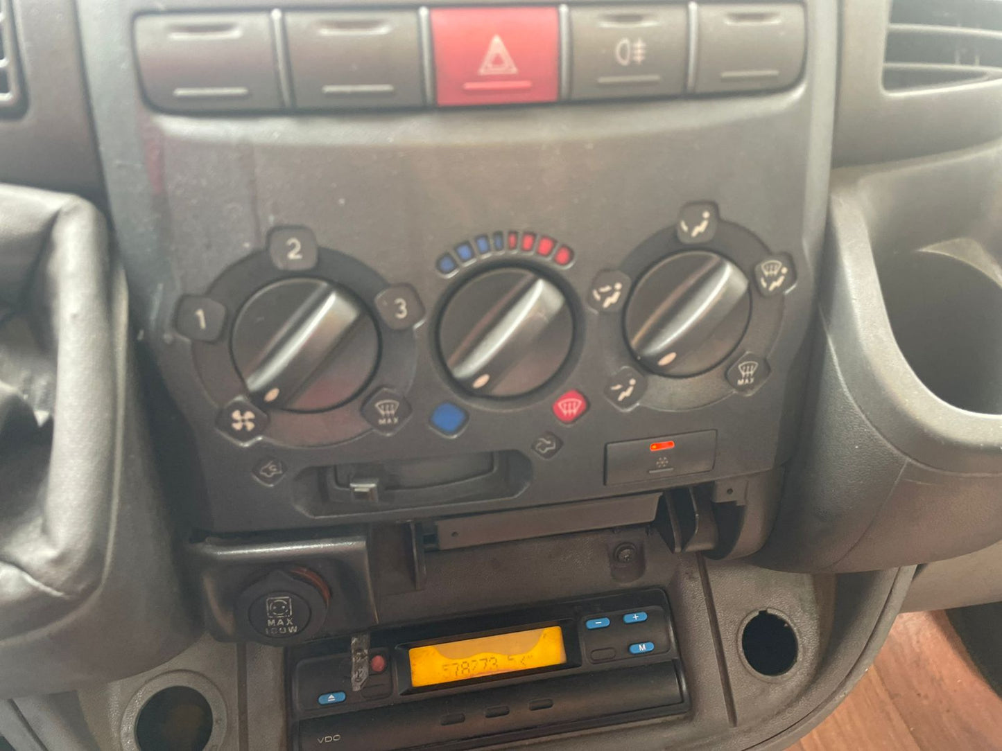 Fiat Ducato Escolar - 28 Lugares - 2014 - Usada R$159.900,00