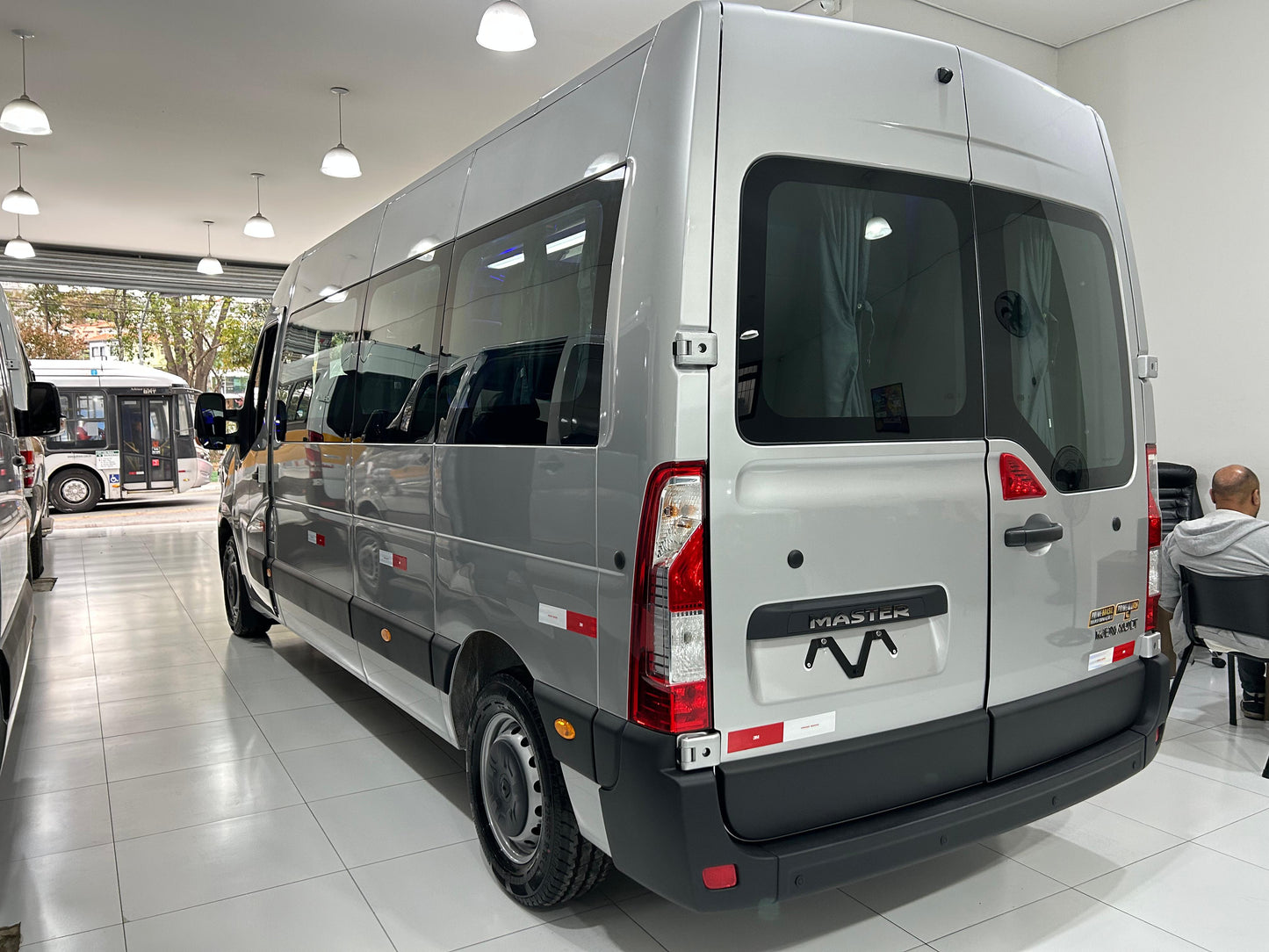 Renault Master Executiva L3H2 - 15+1 Lugares - Zero Km - 2025/2026 - A Partir de 345.900,00
