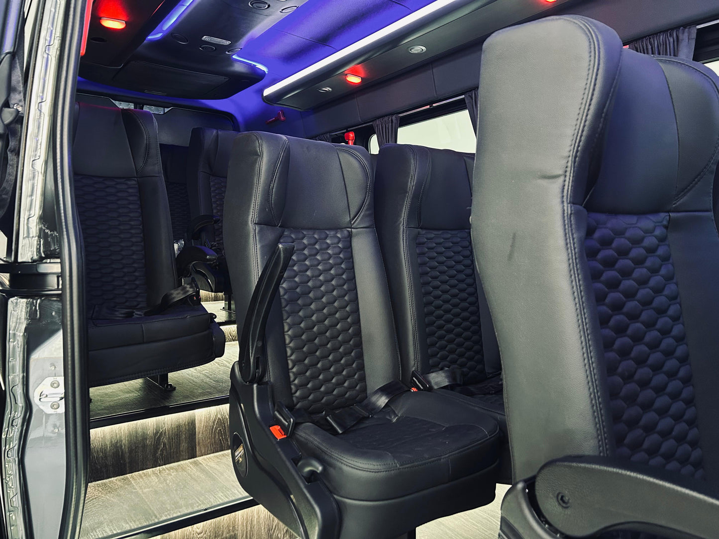 Mercedes Benz Sprinter 417 Executiva - A partir de 399.900,00