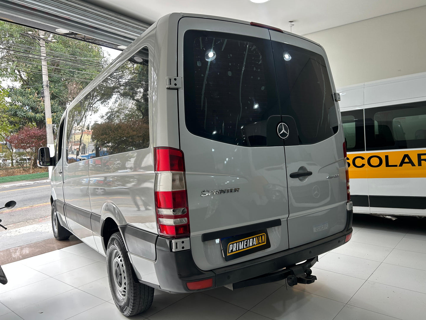 Mercedes Benz Sprinter Executivo 415 17/18 - T.B - R$175.900,00