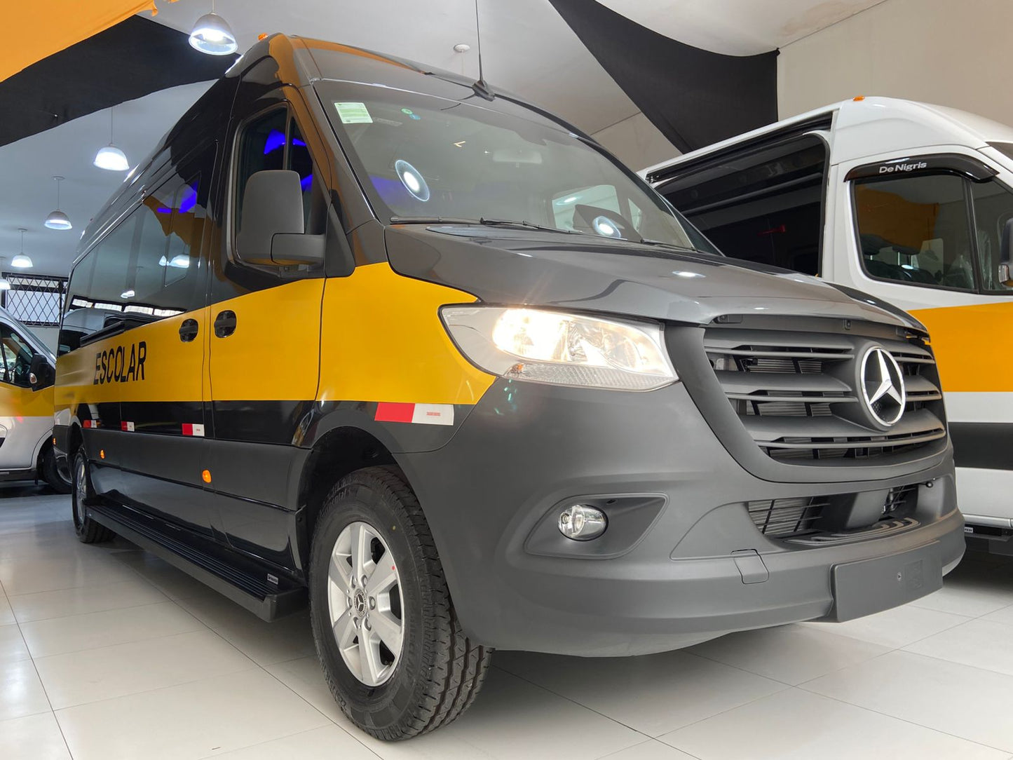 Mercedes-Benz Sprinter 417 Extra Longa - 28 Lugares - 2024/2025 - A Partir de 339.900,00