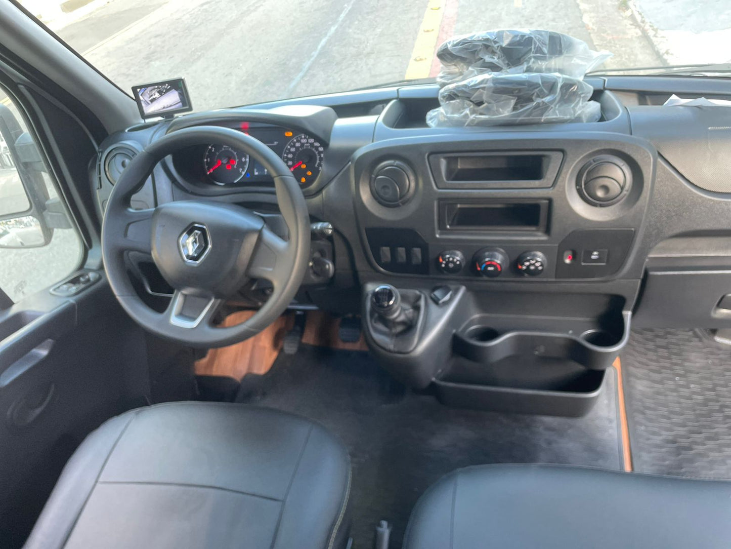 Master L2h2 Escolar 20 lugares 2025/2026 0km!!! - A partir de R$289.900