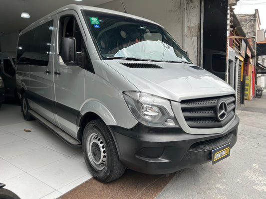 Mercedes Benz Sprinter Executivo 415 17/18 - T.B - R$175.900,00