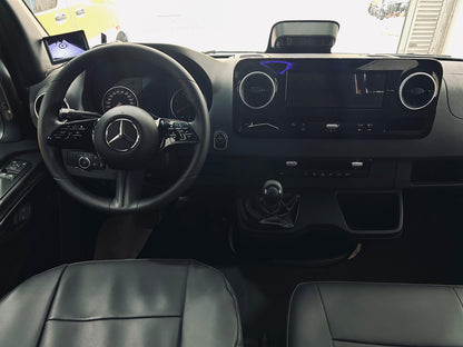 Mercedes-Benz Sprinter 417 Escolar  Kit Hitch 0KM- 28 Lugares - LED, Patamar, Ar Condicionado Frontal e Traseiro - A Partir de R$375.900,00